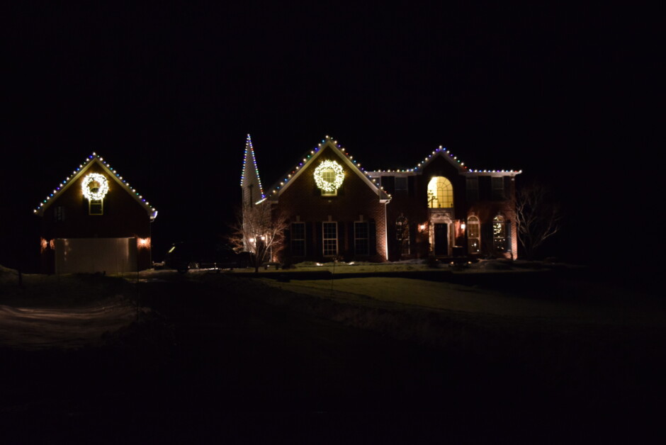 Mendon, NY Christmas Light Installation Service Request a Free Quote