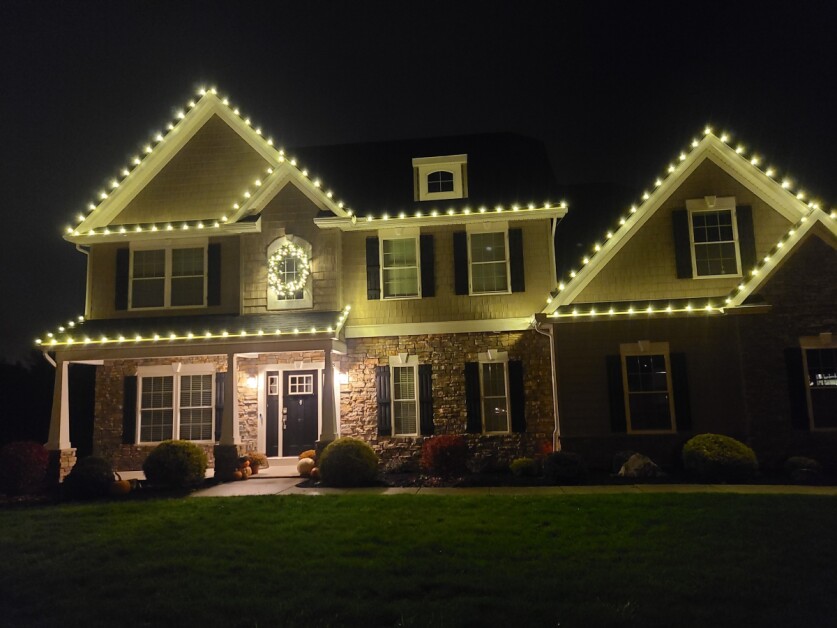 Avon, NY Christmas Light Installation Service Request a Free Quote
